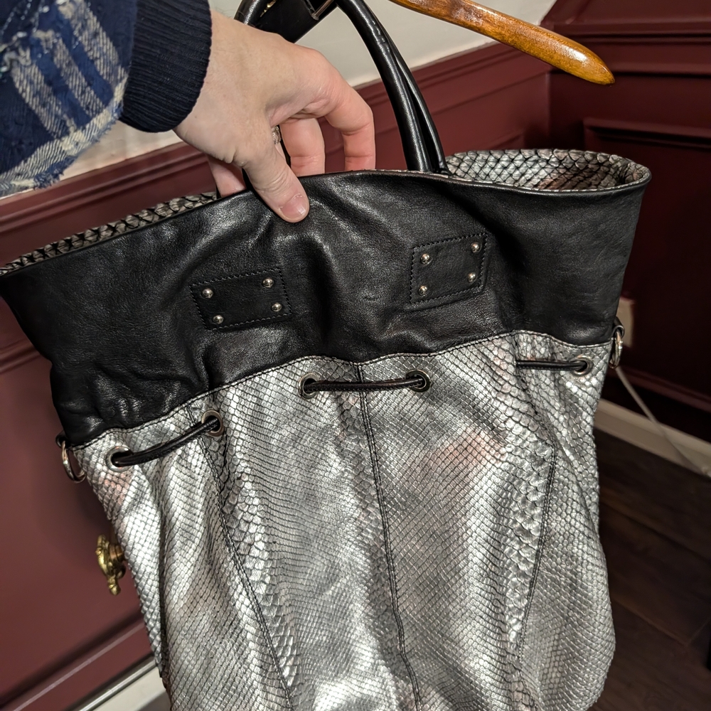 Barbara Bui Genuine Snakeskin Exotic Silver Leather Bucket Bag LARGE Italian - Picture 3 of 14